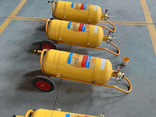 D型灭火器展示